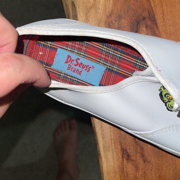 RARE Dr Seuss Shoes - Picture 3 of 7